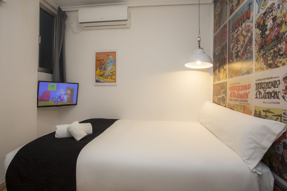 Basic Single Room thumbnail 6