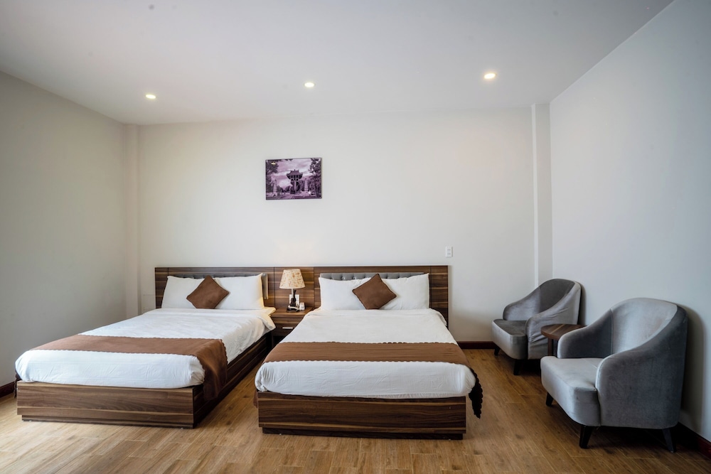 Superior Quadruple Room - Photo 3