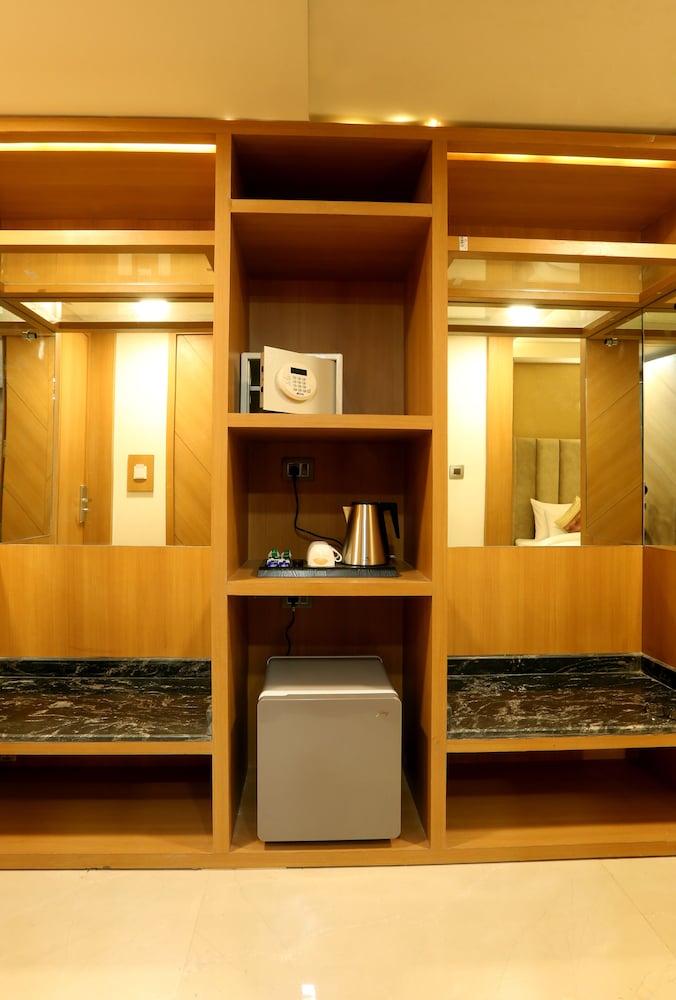Deluxe Double or Twin Room photo 2