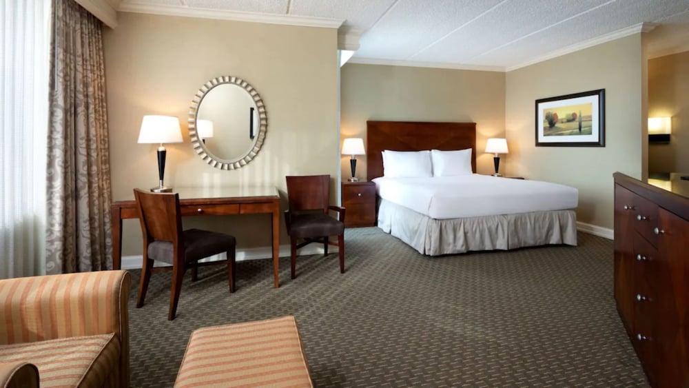 Room - Photo 2
