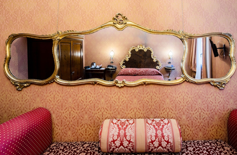 Classic Quadruple Room photo 3