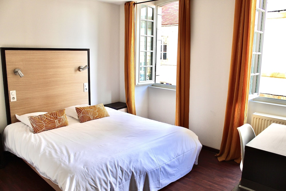 Double or Twin Room photo 3