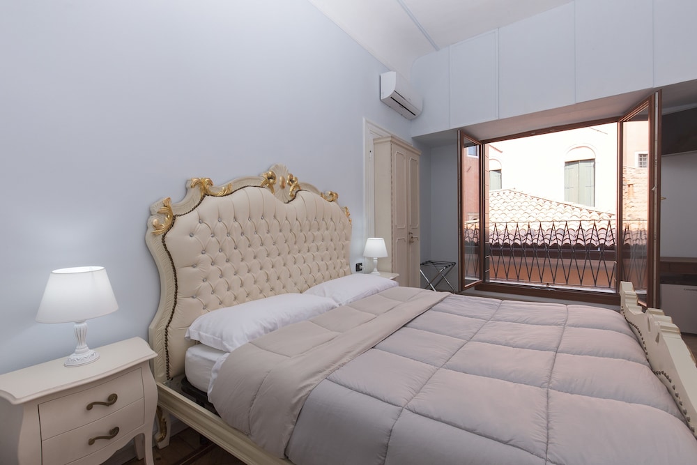 Classic Room, Ensuite photo 3