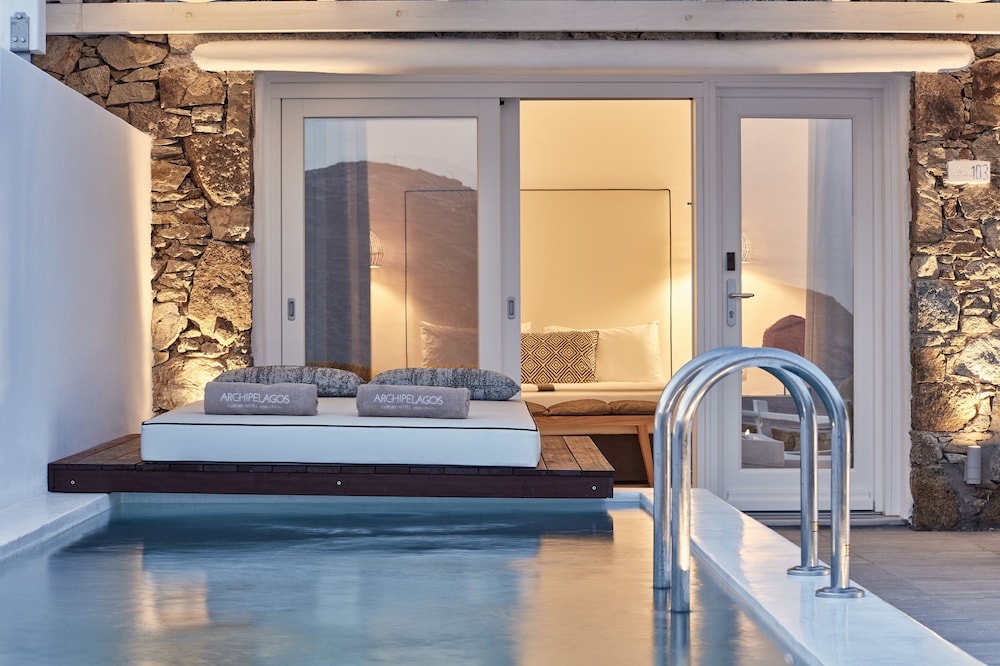Signature Suite, 1 Queen Bed, Private Pool, Sea View - Photo 7