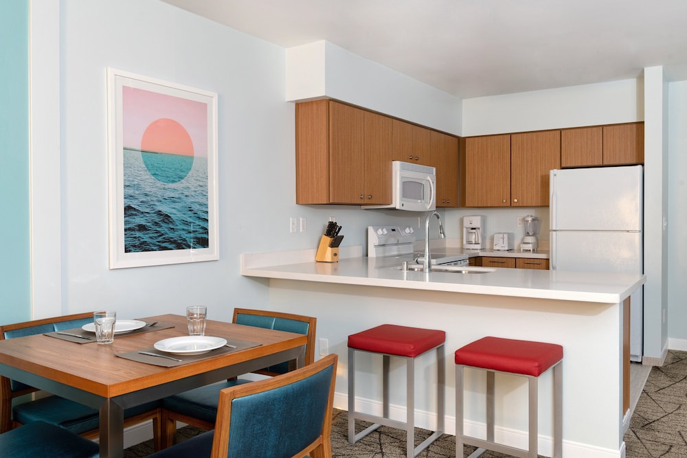 Standard Condo, 1 Bedroom, Kitchen photo 3