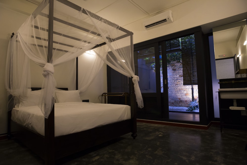 Premier Double Room, 1 King Bed, Patio, Garden View photo 1