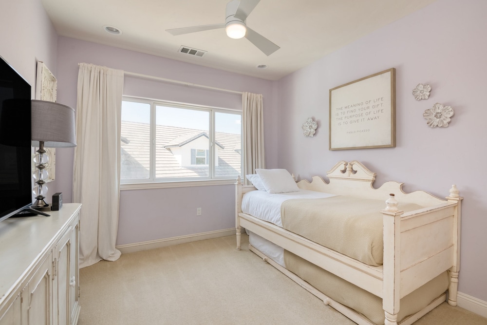 House (Multiple Bedrooms)