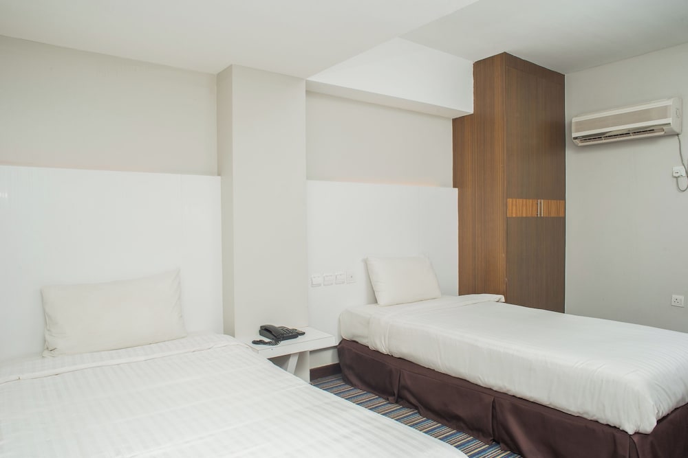 Standard Twin Room photo 3
