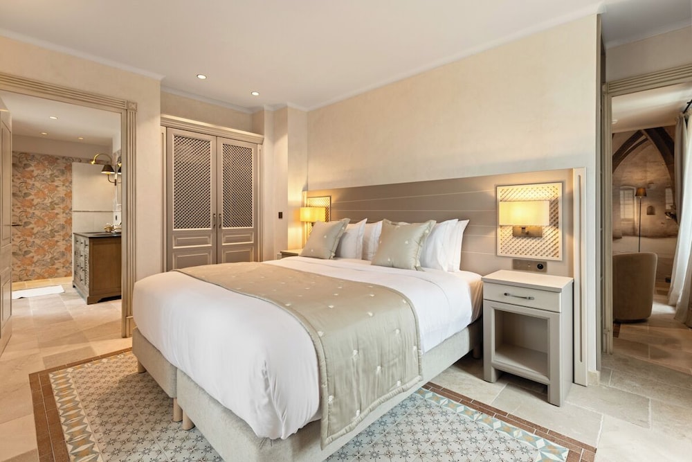Junior Room