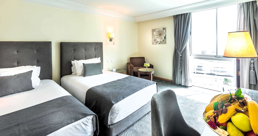 Deluxe Room - Photo 4