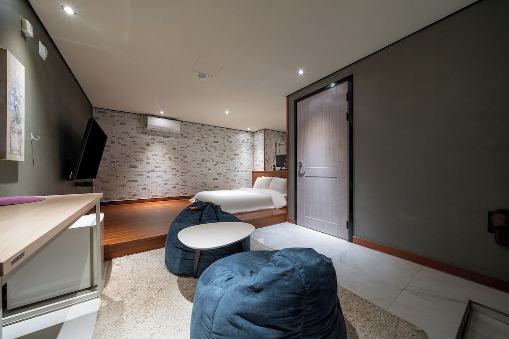 Annex A Building - Superior Room photo 2