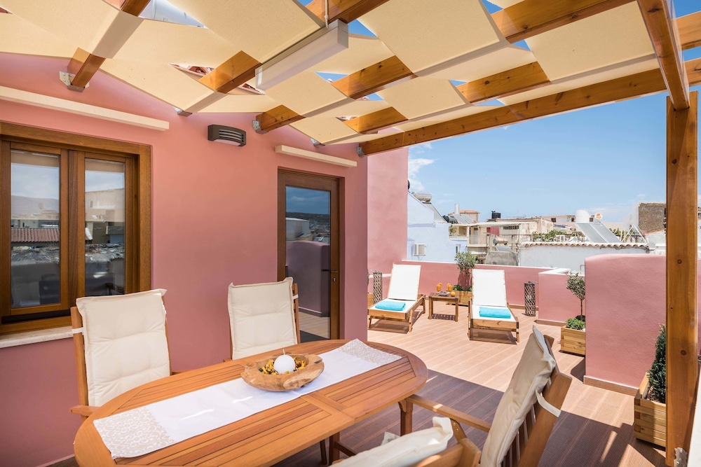 Evlimeni Suites (1st Floor) photo 2