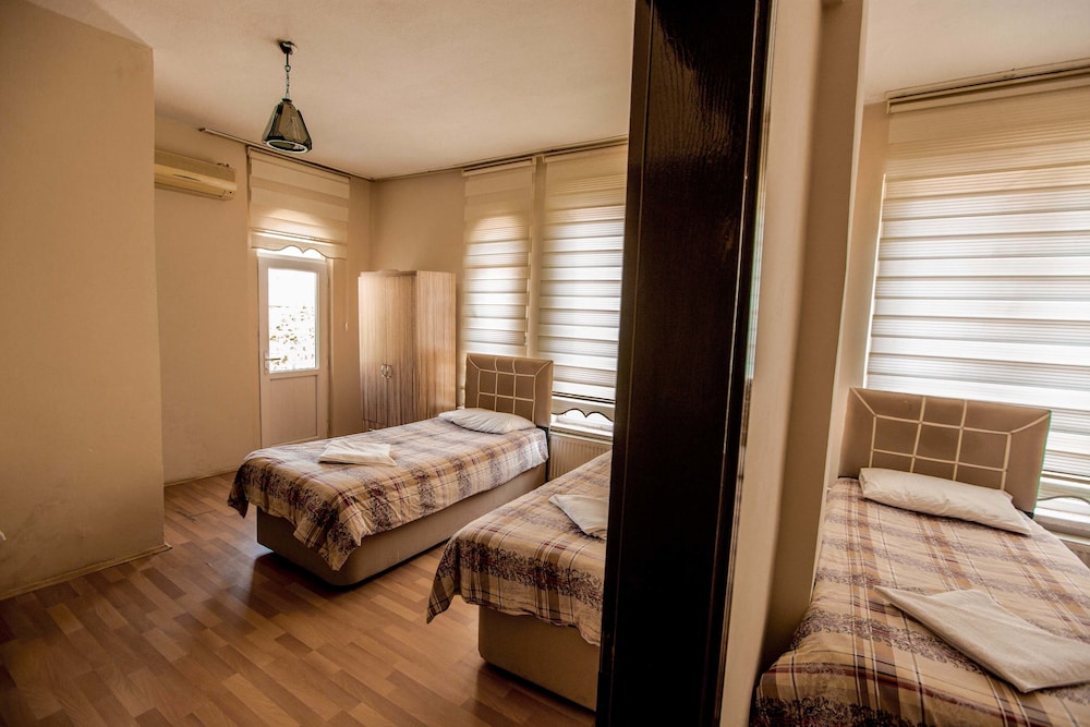Standard Quadruple Room photo 3