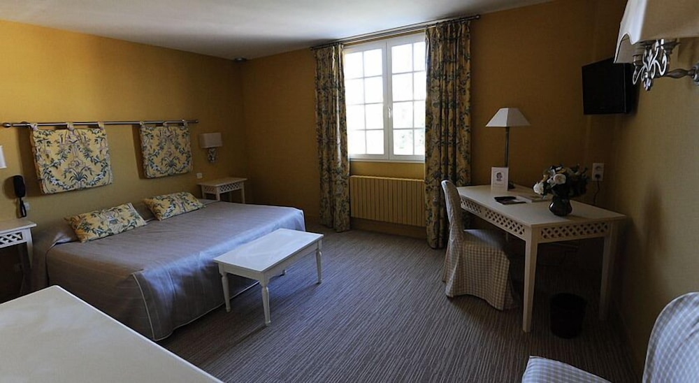 Prestige Twin Room photo 3
