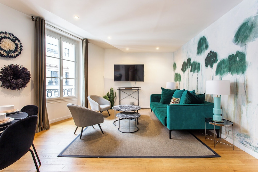 Apartment photo 1