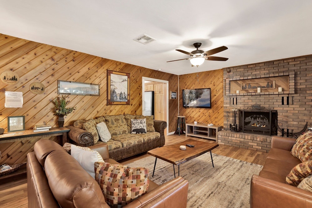 Cabin, Multiple Beds, Pool Access, Mountain View (VC701)