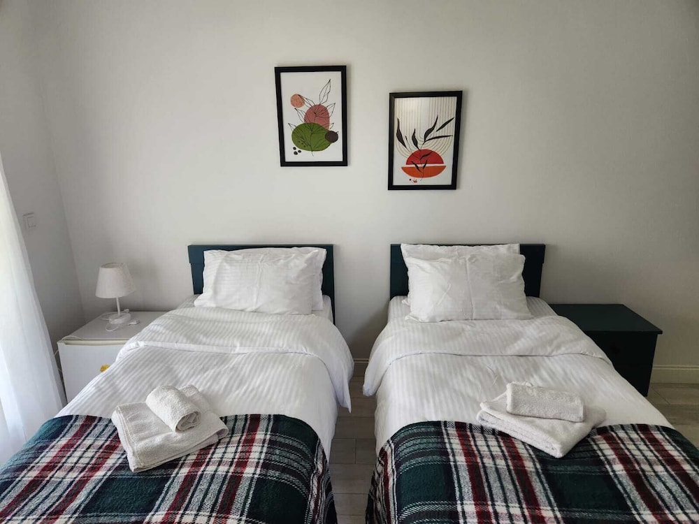 Standard Twin Room photo 2