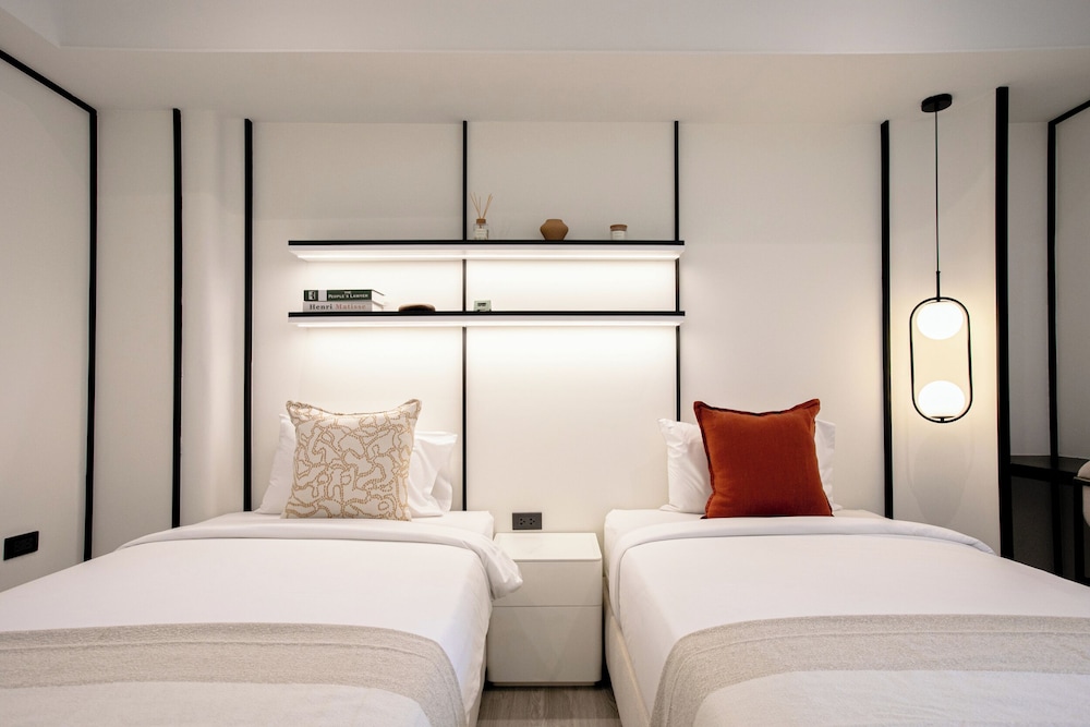 Deluxe Twin Room, Non Smoking photo 1