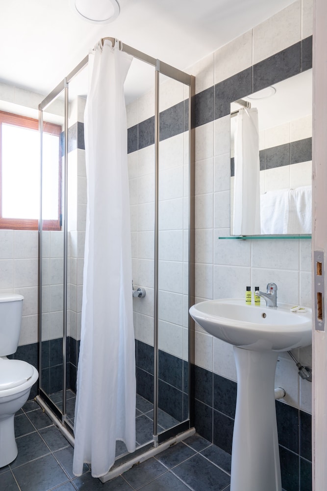 Family Apartment, Sea View - Photo 10