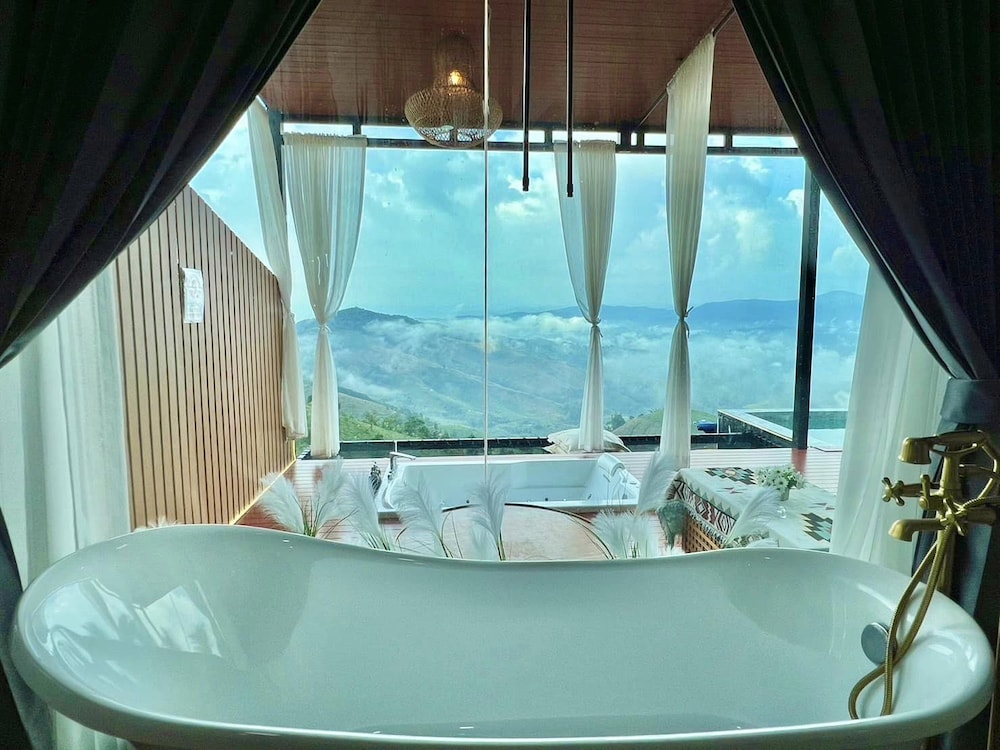 Villa photo 3