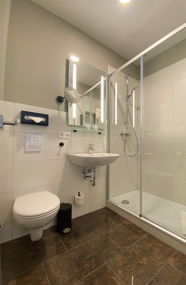 Comfort Room, 2 Queen Beds, Kitchenette photo 2