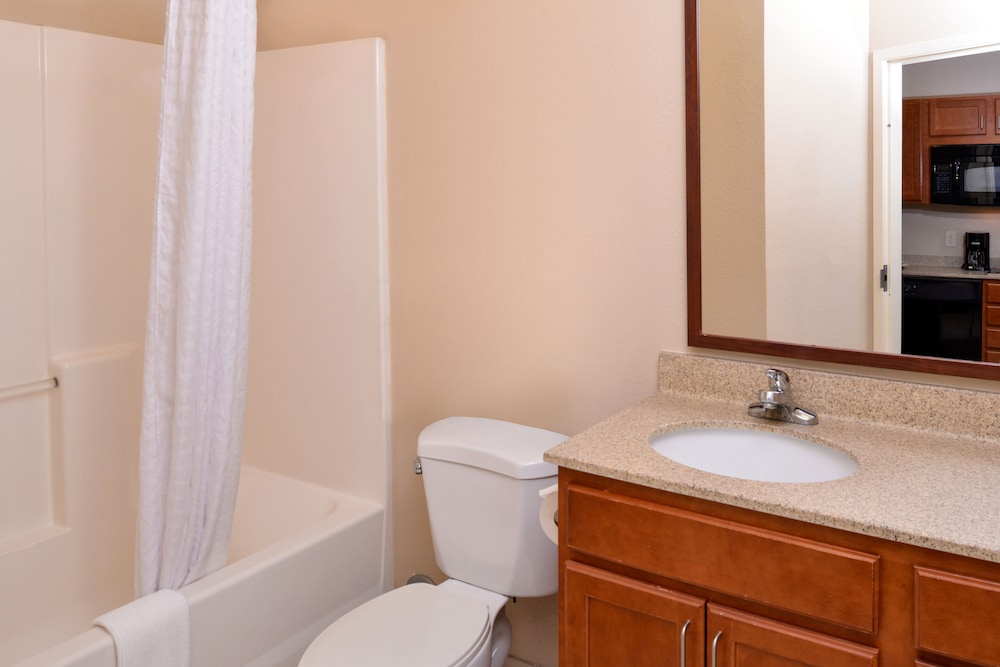 Suite, 1 Bedroom - Photo 8