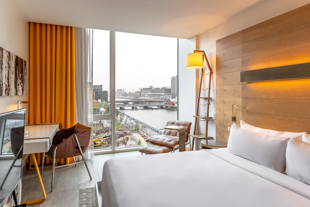 Classic Room, 1 King Bed