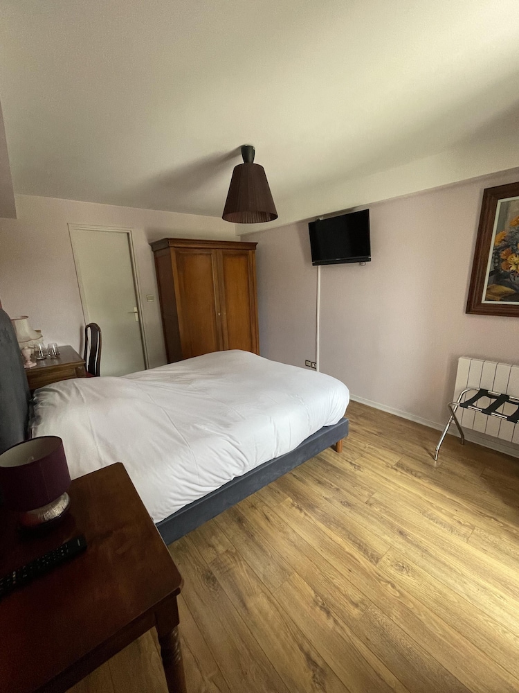 Comfort Double Room, Ensuite (Chambre Confort) - Photo 11