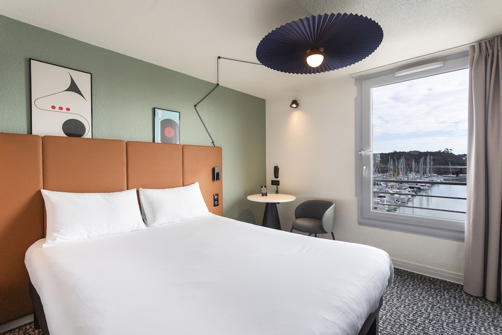Standard Room, 1 Double Bed, Sea View photo 3