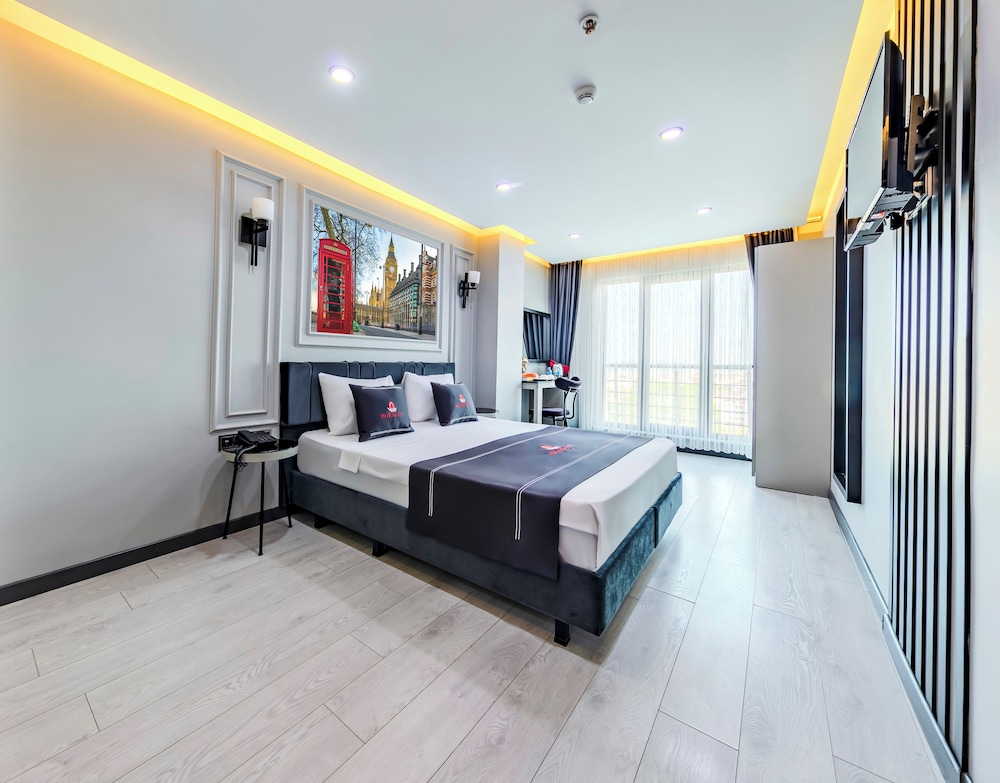 Deluxe Double or Twin Room - Photo 7