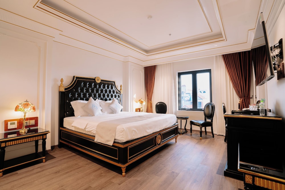 Double Room, City View