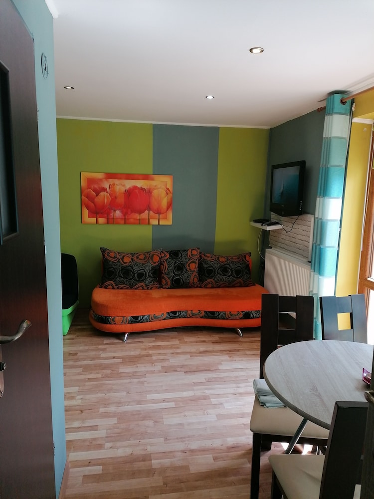 Family Cabin, Ground Floor photo 2
