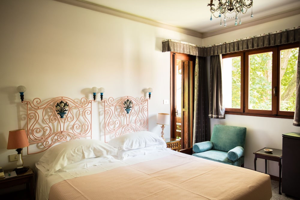 Standard Double or Twin Room - Photo 3