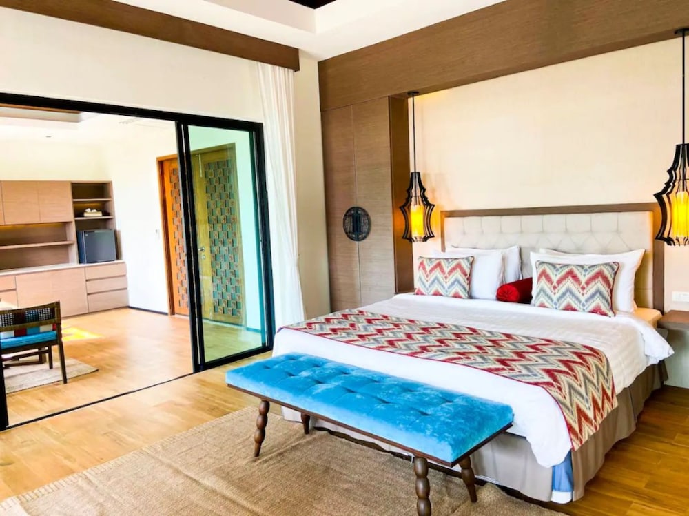 One Bedroom Pool Villa with Ocean View