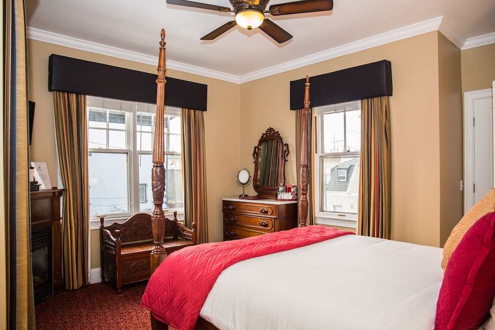 Sunset Room