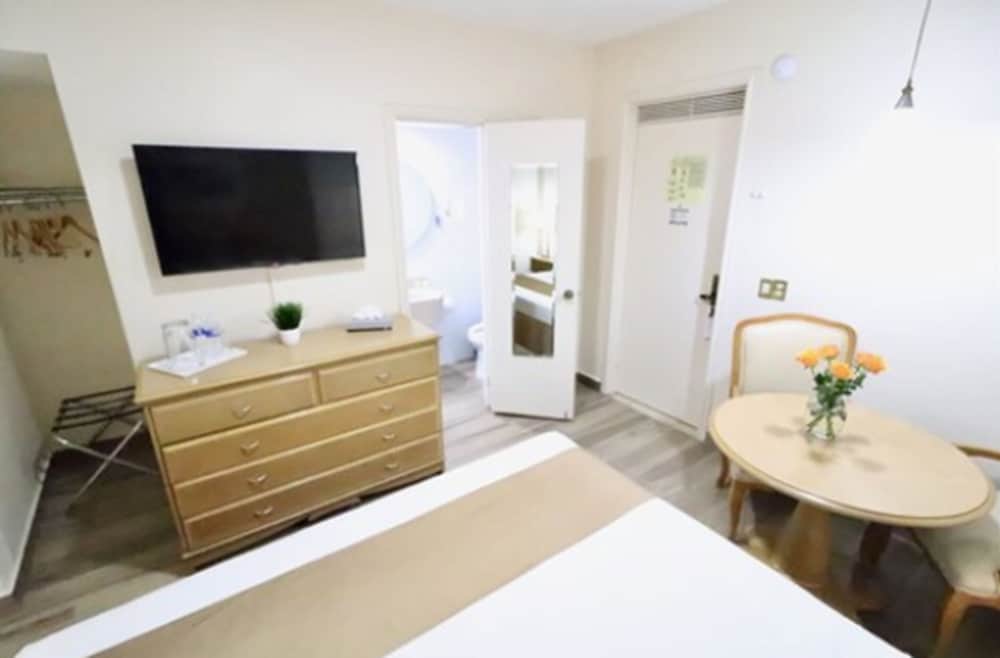 Standard Double Room, 1 Double Bed - Photo 1