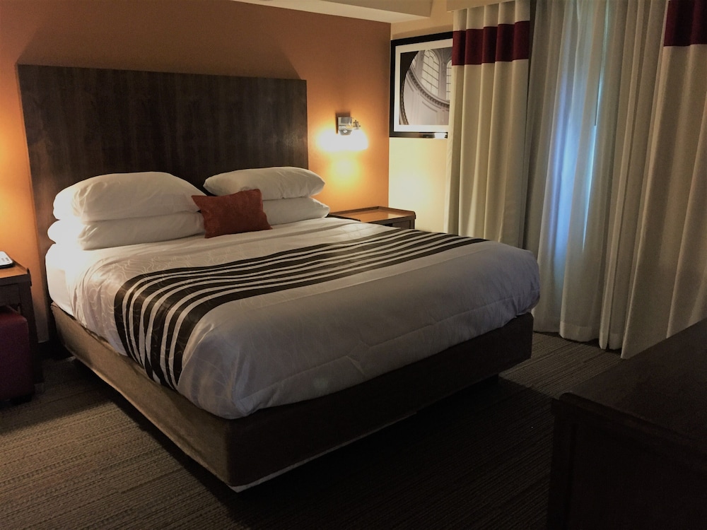 Superior Room, 1 Queen Bed with Sofa bed, Non Smoking - Photo 2