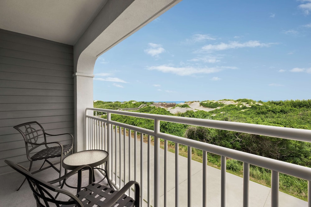 Standard, Two Queen and One Sofa Bed, Partial Ocean View - Photo 7