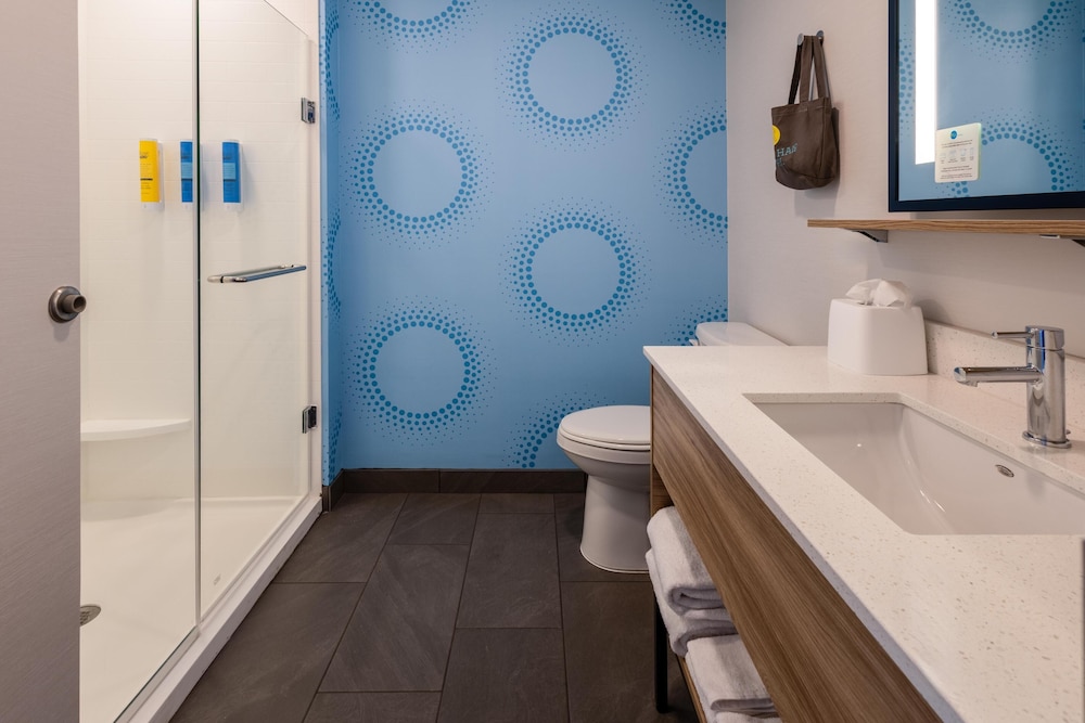 Tru Door Hilton Commerce, Foto 4