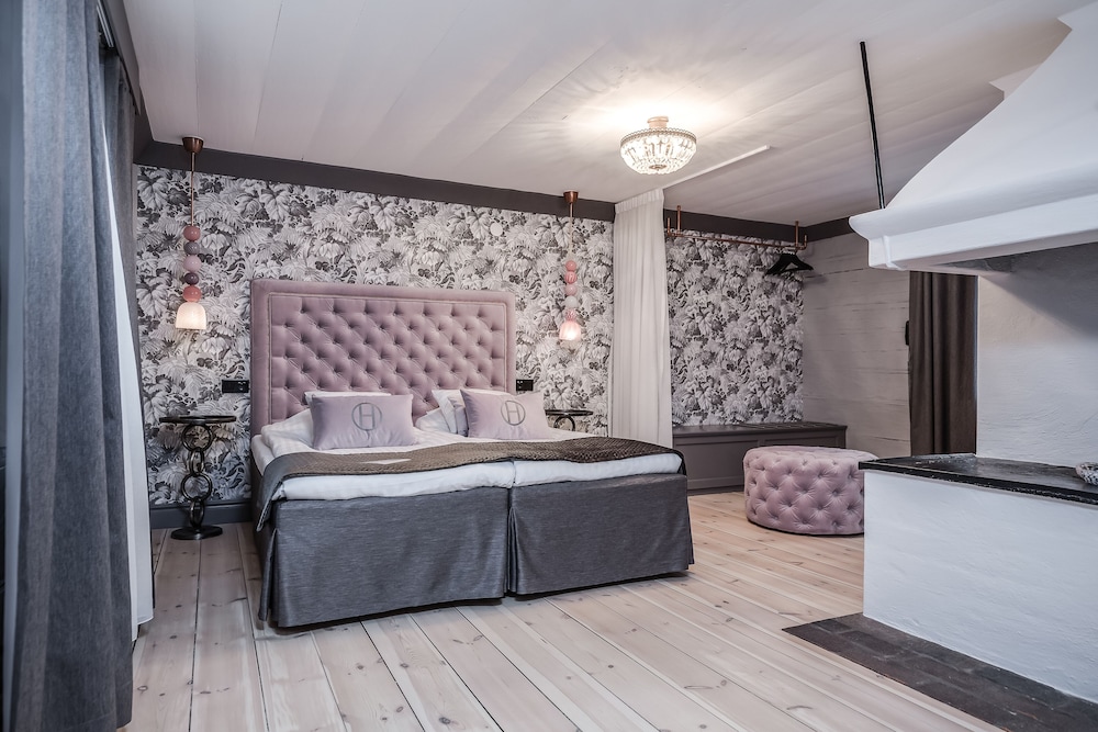 Deluxe Suite on Smedbacken (200m from Main Building) photo 3