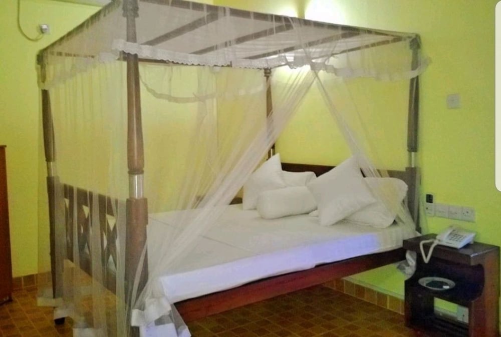 Deluxe Double Room, 1 Queen Bed, Non Smoking photo 2