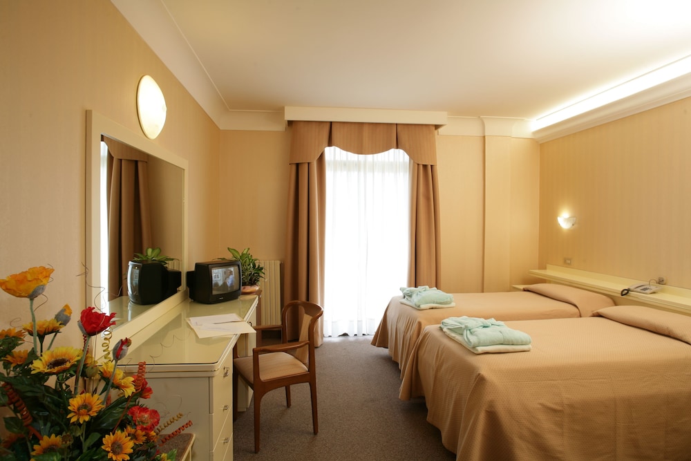 Twin Room photo 2