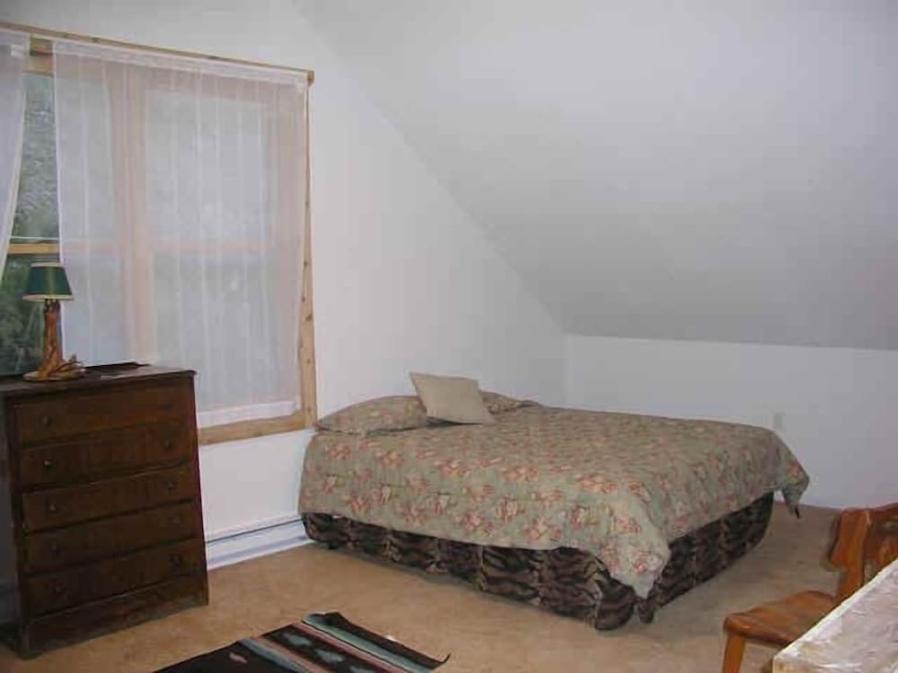 Premium Cabin, Multiple Bedrooms, Mountain View (River Access) photo 1