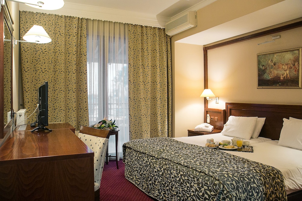 Standard Double or Twin Room, Balcony