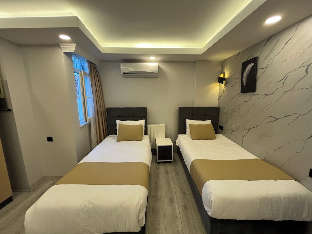 Standard Quadruple Room photo 2