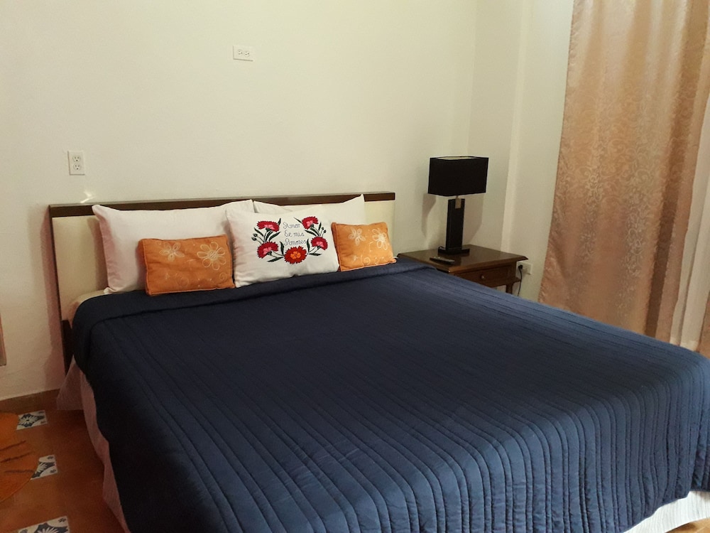 Deluxe Room, 1 Bedroom photo 3