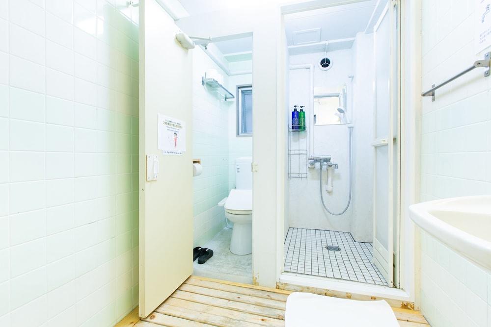 Japanese-style Twin Room thumbnail 5