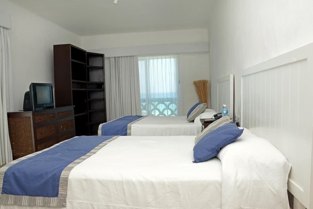 Standard Room, Ocean View photo 3