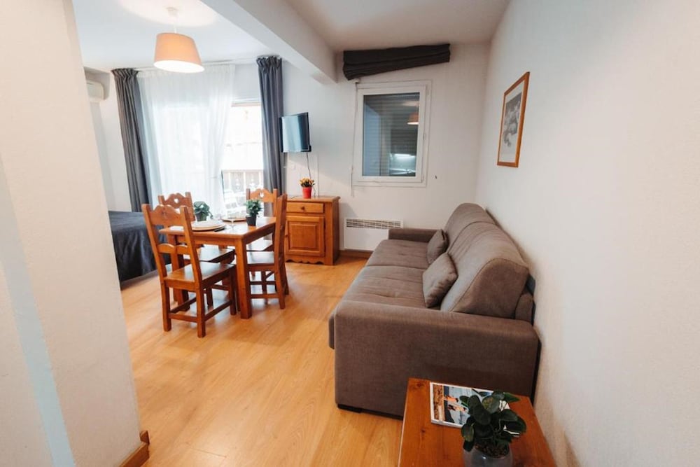 Classic Apartment - Photo 1