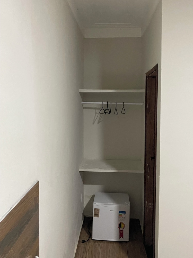 Deluxe Double or Twin Room - Photo 8